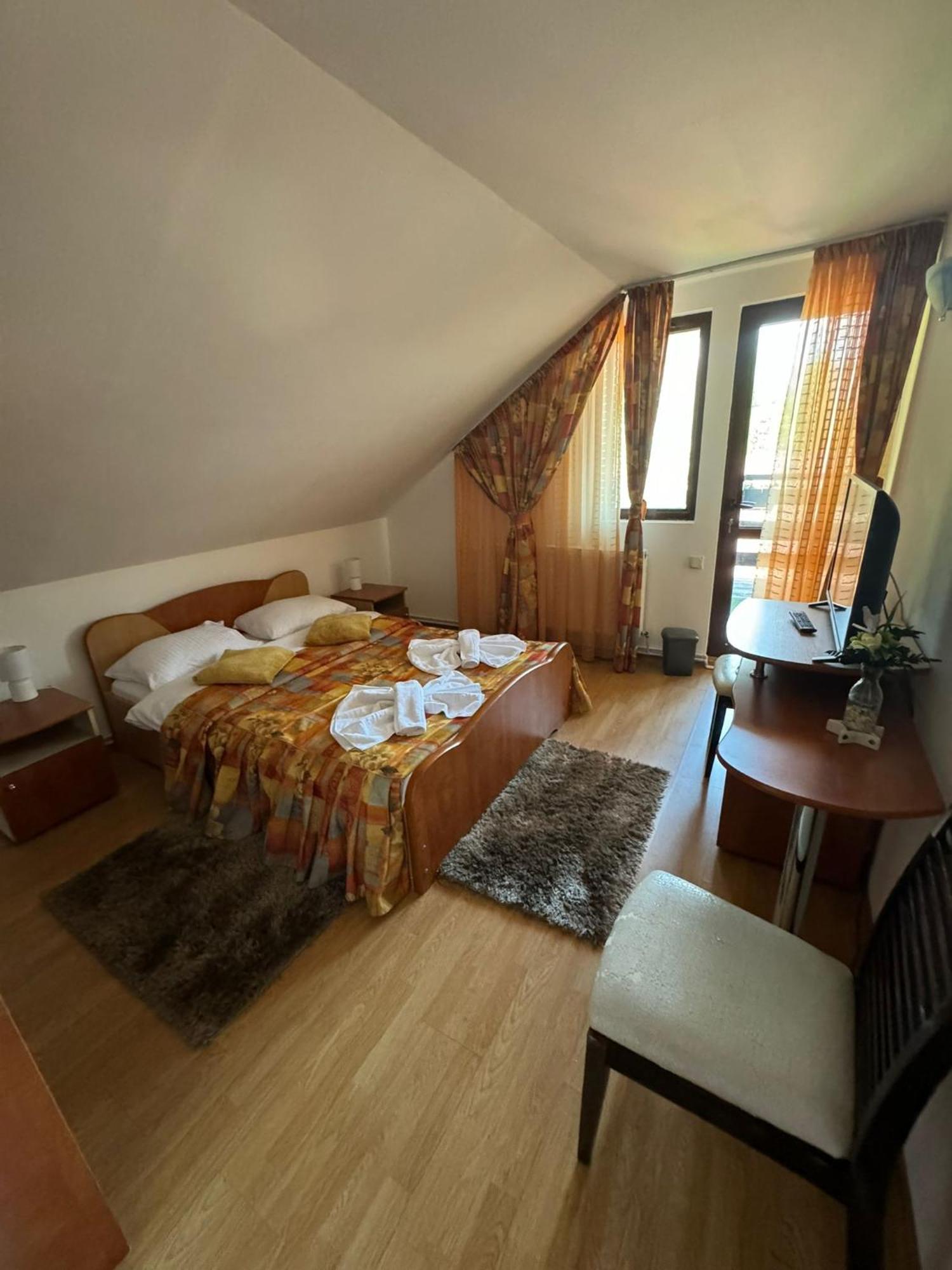 Hotel Bucura Sinaia Zewnętrze zdjęcie